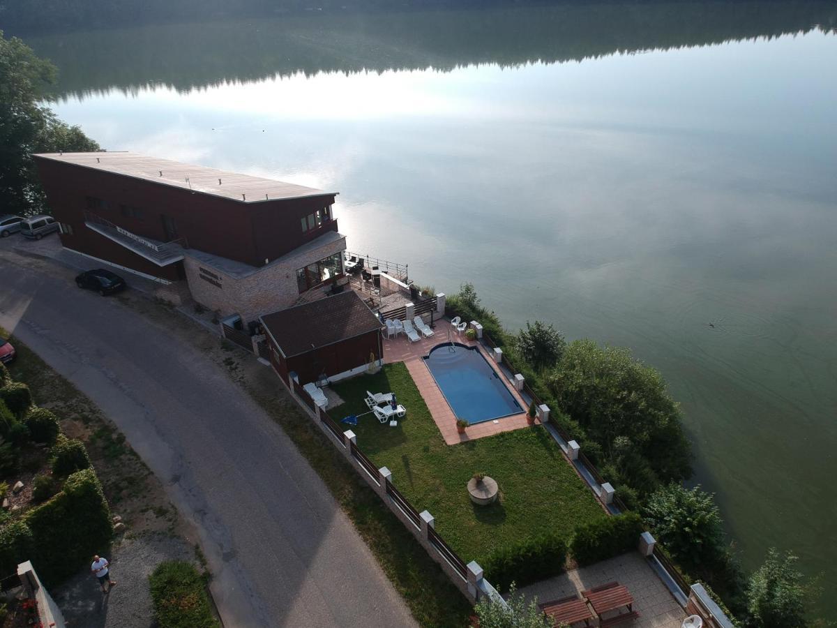 Penzion Ratmírák Maly Ratmirov Exterior foto