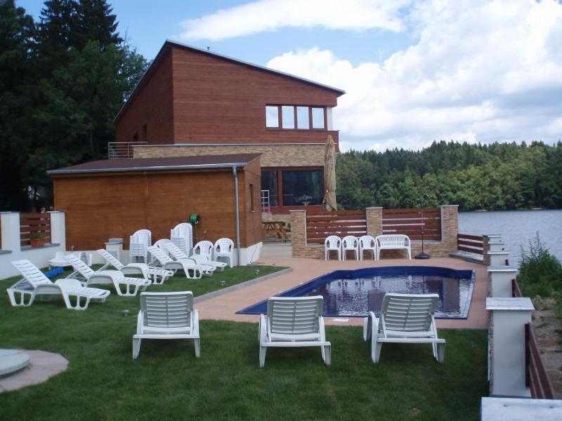 Penzion Ratmírák Maly Ratmirov Exterior foto